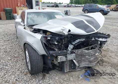 2019 Chevrolet Camaro 1Ls z USA, uszkodzony, nr VIN 1G1FA1RX0K0149825